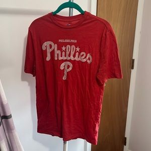Small Phillies t shirt